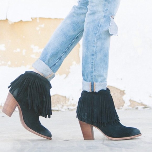 Bohemian Frye Ilana Fringe Short Cute Ankle Bootie - Picture 13 of 16